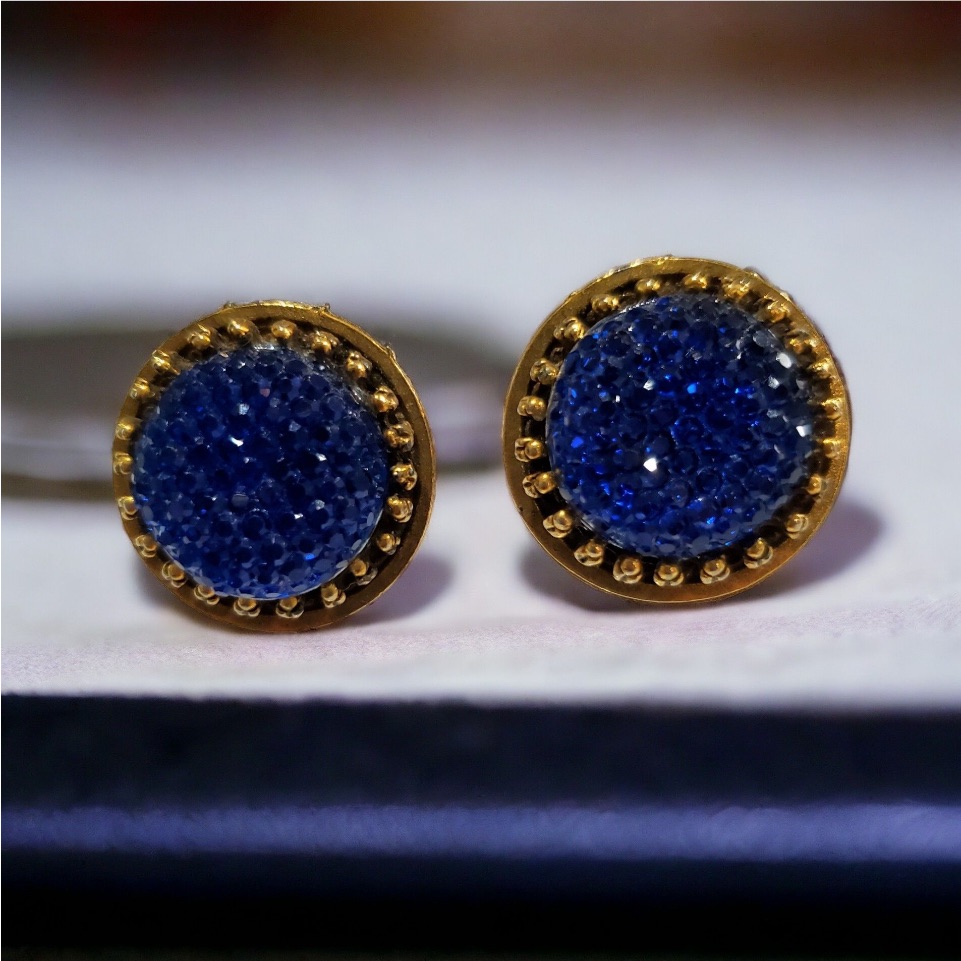 Vintage Electric Blue Clip-On Corocraft 45$